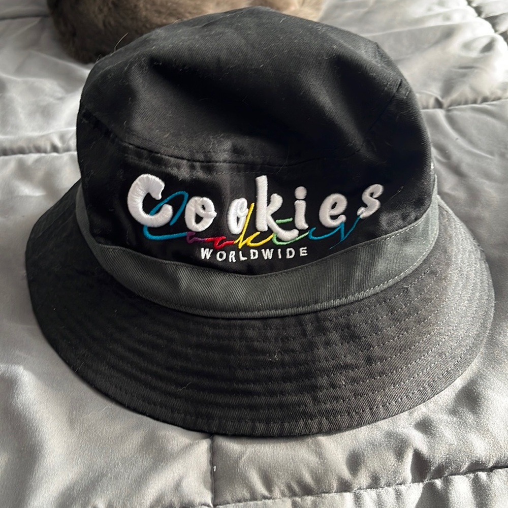 Cookies world wide bucket  hat